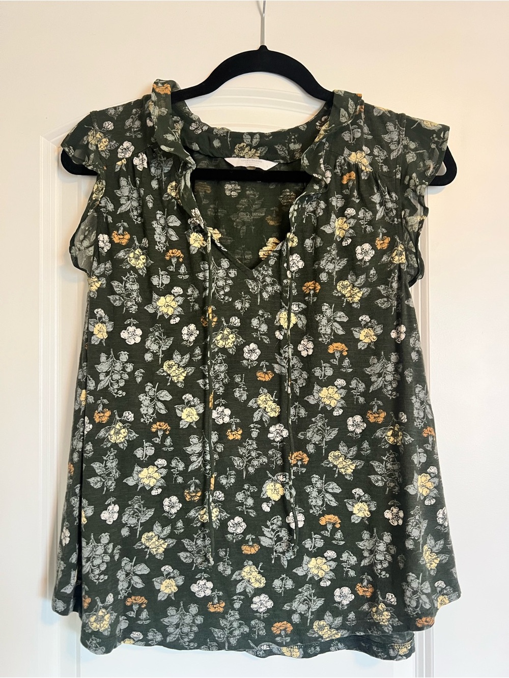 Lucky 🍀 Floral ~ Ruffle Sleeved, Subtle ties, Breezy - Olive Green